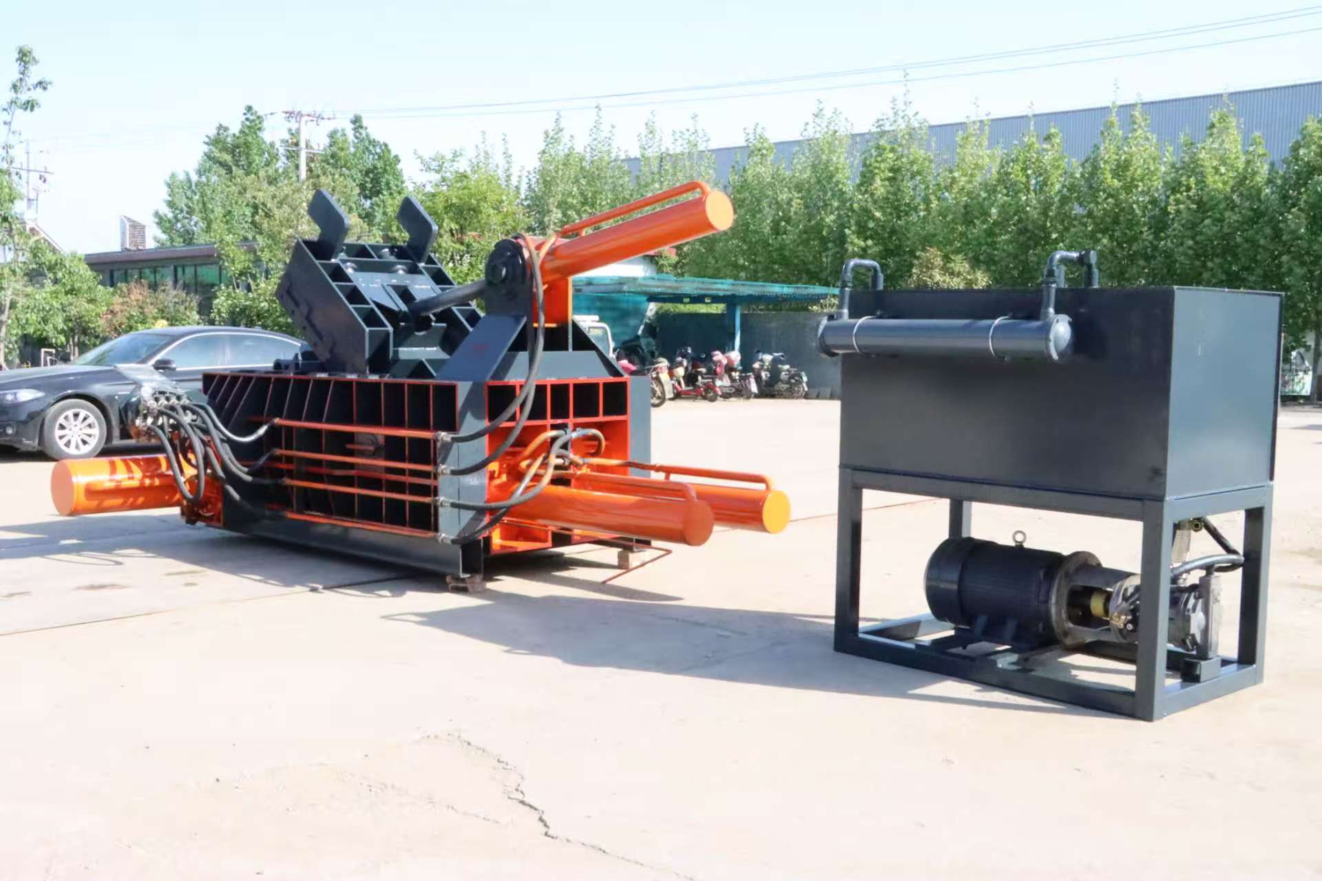Horizontal Baler